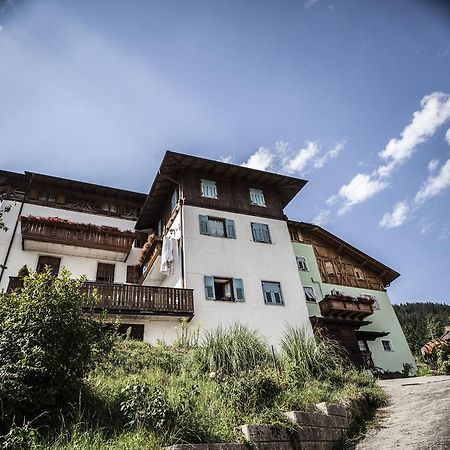 Casa Streberi Apartment Castelfondo Exterior photo